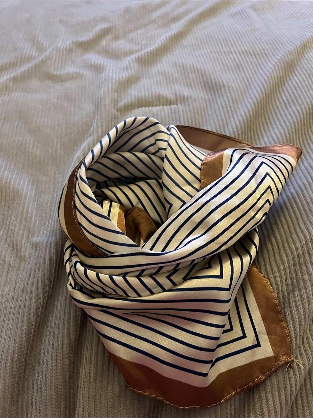 Mixed Pattern Women's Scarves & Wraps - Multi-Color lot of 6 - Picture 4 of 7